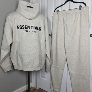 Fear of God Essentials set - Hoddie & Pant Size XL New 100% Authentic